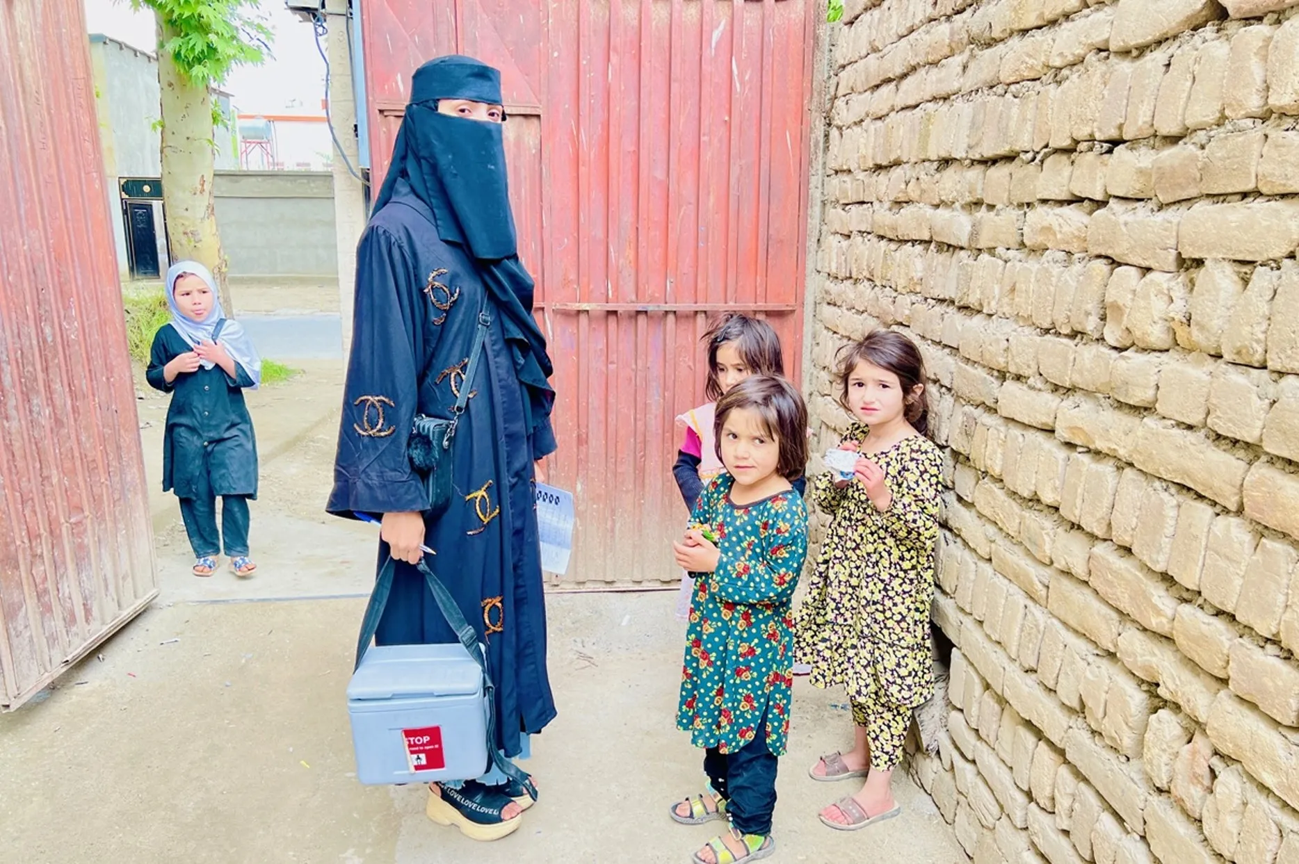 زحل فیضی؛ یک چهره خستگی‌ناپذیر در مبارزه با فلج اطفال