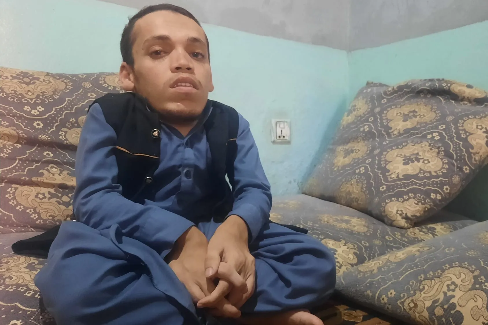 دوه ویشت کلن سید صمیم د ګوزڼ ناروغۍ له امله د ژوند چارې په ډېرې سختۍ مخ ته وړي